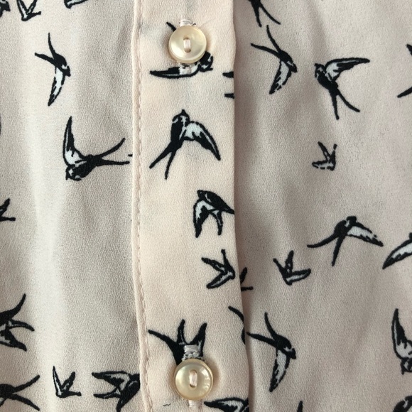 Bird pattern button up - Picture 2 of 2